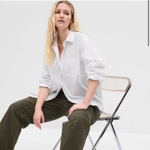 GAP 100% Organic Cotton Big Shirt. White. Size L. New with tags.
